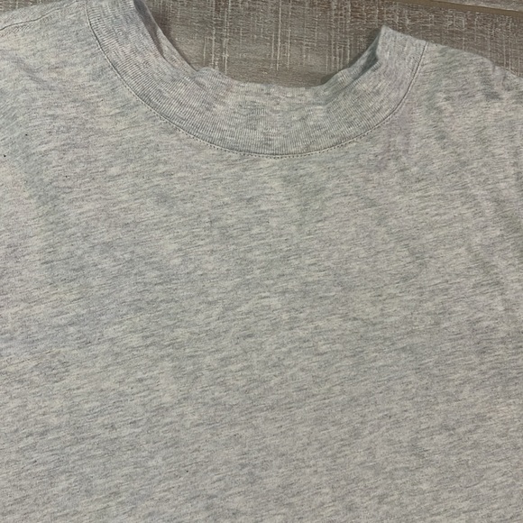 Gap teen size 12 T-shirt. EUC. Light grey - Picture 2 of 5